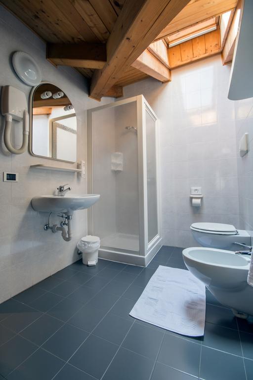 Garni Castel Ferari Hotel Tuenno Kamer foto